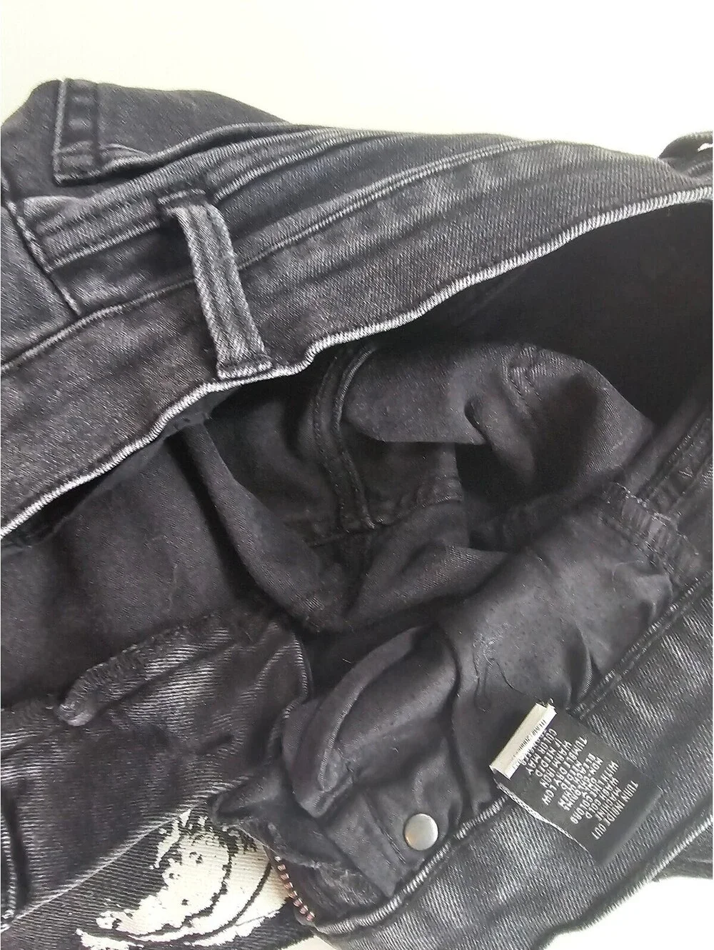 Hot Topic Black Skinny Jeans w/White Skull and Star Patchwork and Silver Zippers